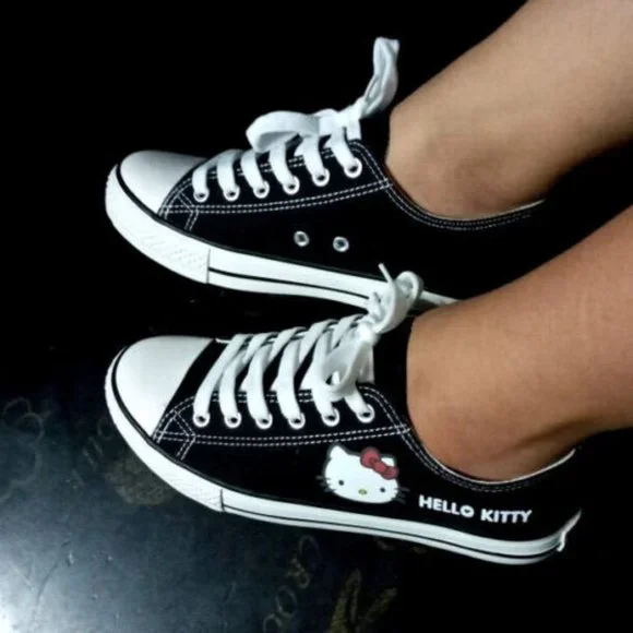 Black Sports Fashion Flat Hello Kitty Canvas Sneakers Wendy Loafers Athletic - Picture 2 of 4